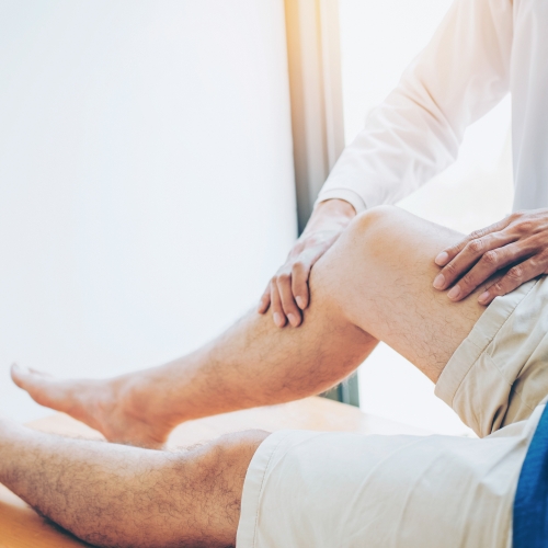 knee-pain-relief-NY-Sports-and-Spinal-Physical-Therapy-armonk-new-york-larchmont-scarsdale-ny