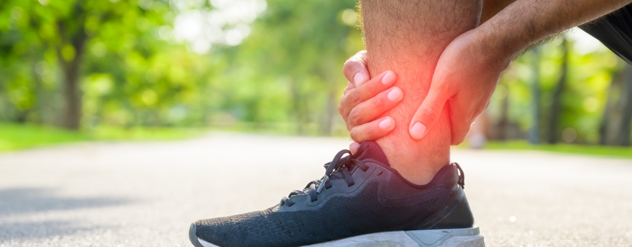 physical-therapy-clinic-ankle-pain-relief-NY-Sports-and-Spinal-Physical-Therapy-armonk-new-york-larchmont-scarsdale-ny